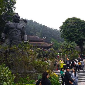 TOUR TRÀNG AN THUNG UI CHÙA ĐỊA TẠNG PHI LAI 1 NGÀY